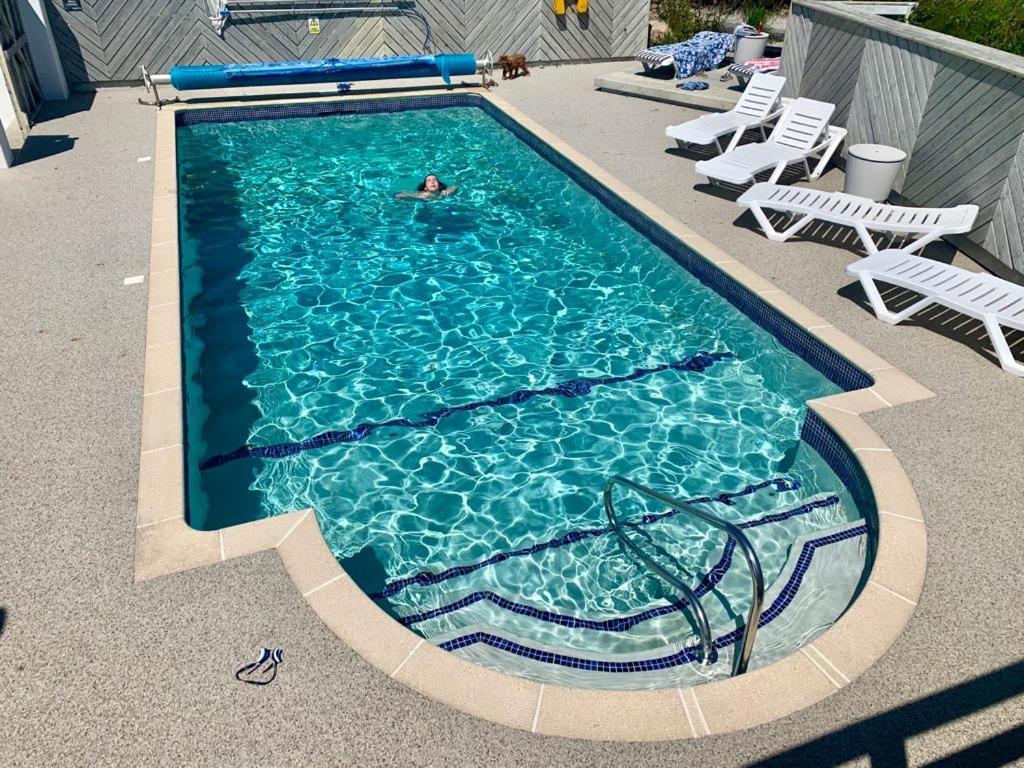 2 Bedroom Cottage Sleeps 4, With Pool Use, 森嫩 外观 照片
